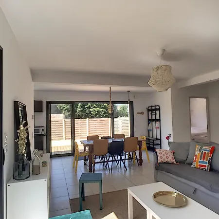 Maison Carolles, 4 Pièces, 6 Personnes - Fr-1-361-345 Hébergement de vacances *