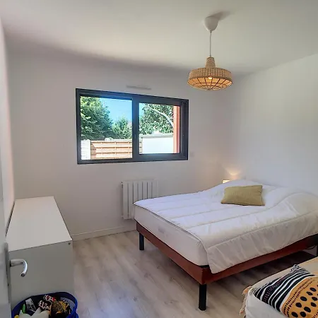 Maison Carolles, 4 Pièces, 6 Personnes - Fr-1-361-345 *